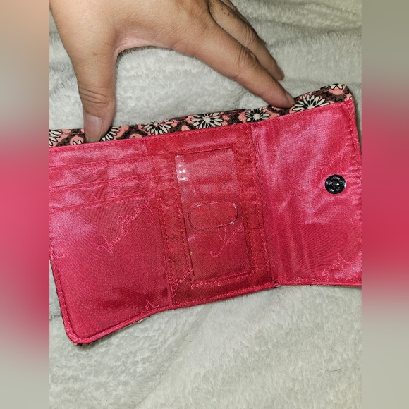 Vera Bradley 2011 Retired Moca Rouge Coin Purse/Wallet - Picture 2 of 4
